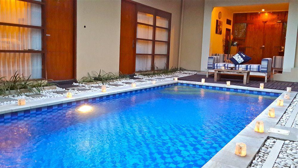 The Vie Villa Legian Екстериор снимка