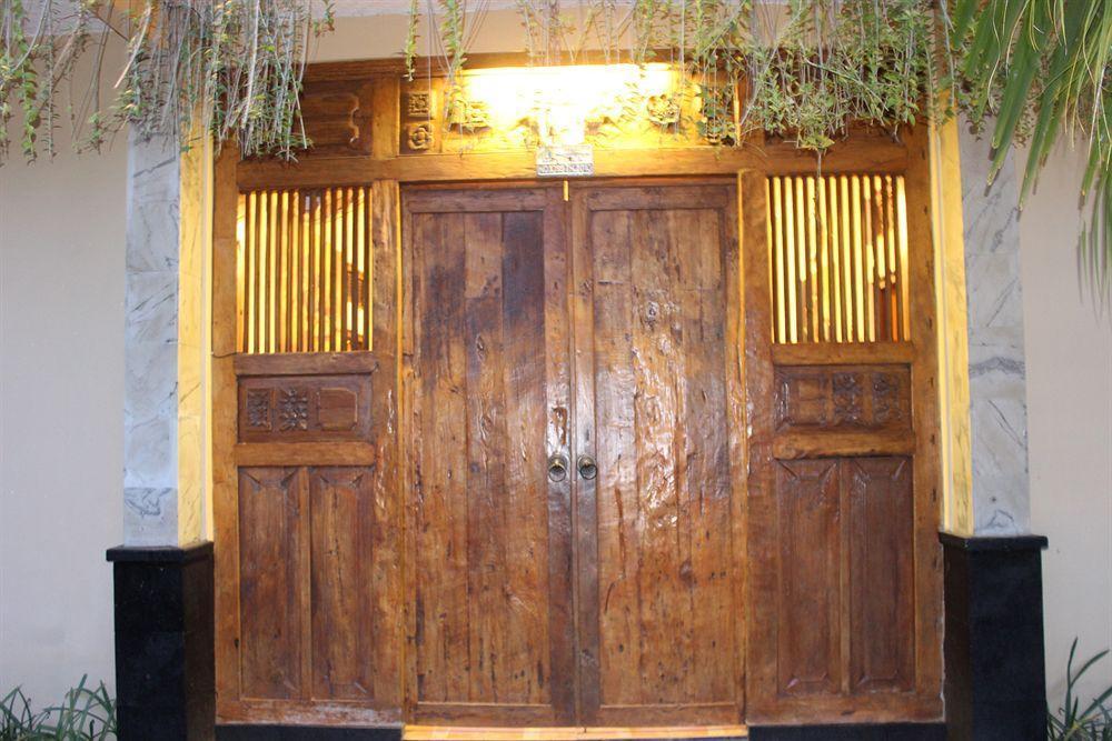 The Vie Villa Legian Екстериор снимка