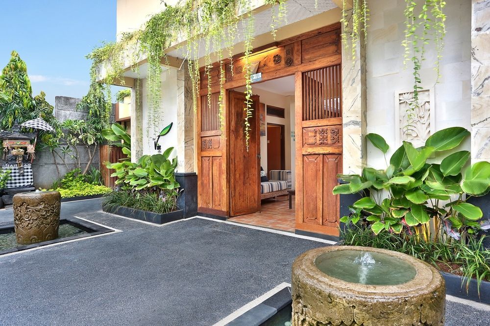 The Vie Villa Legian Екстериор снимка